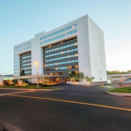 Hotel Doubletree By Hilton Binghamton Exterior foto