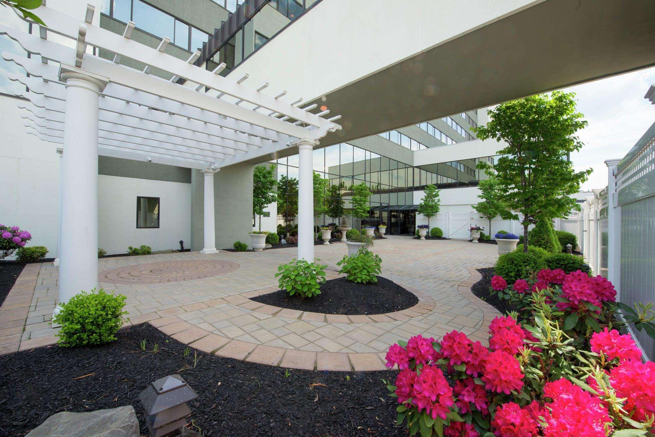 Hotel Doubletree By Hilton Binghamton Exterior foto