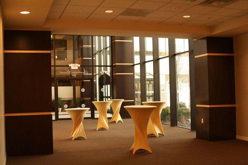 Hotel Doubletree By Hilton Binghamton Exterior foto