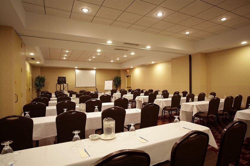Hotel Doubletree By Hilton Binghamton Exterior foto
