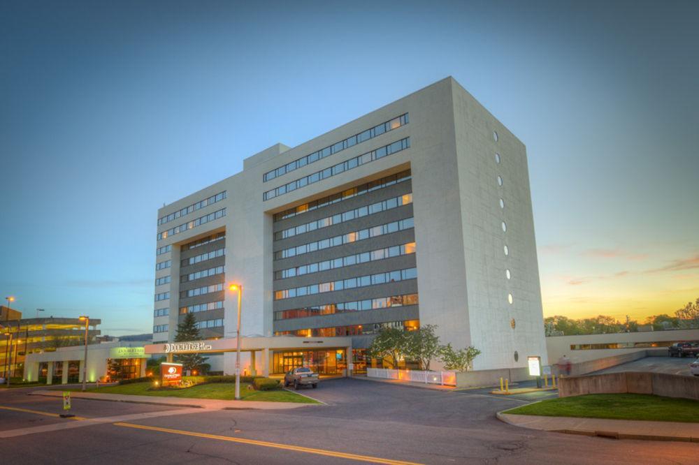 Hotel Doubletree By Hilton Binghamton Exterior foto